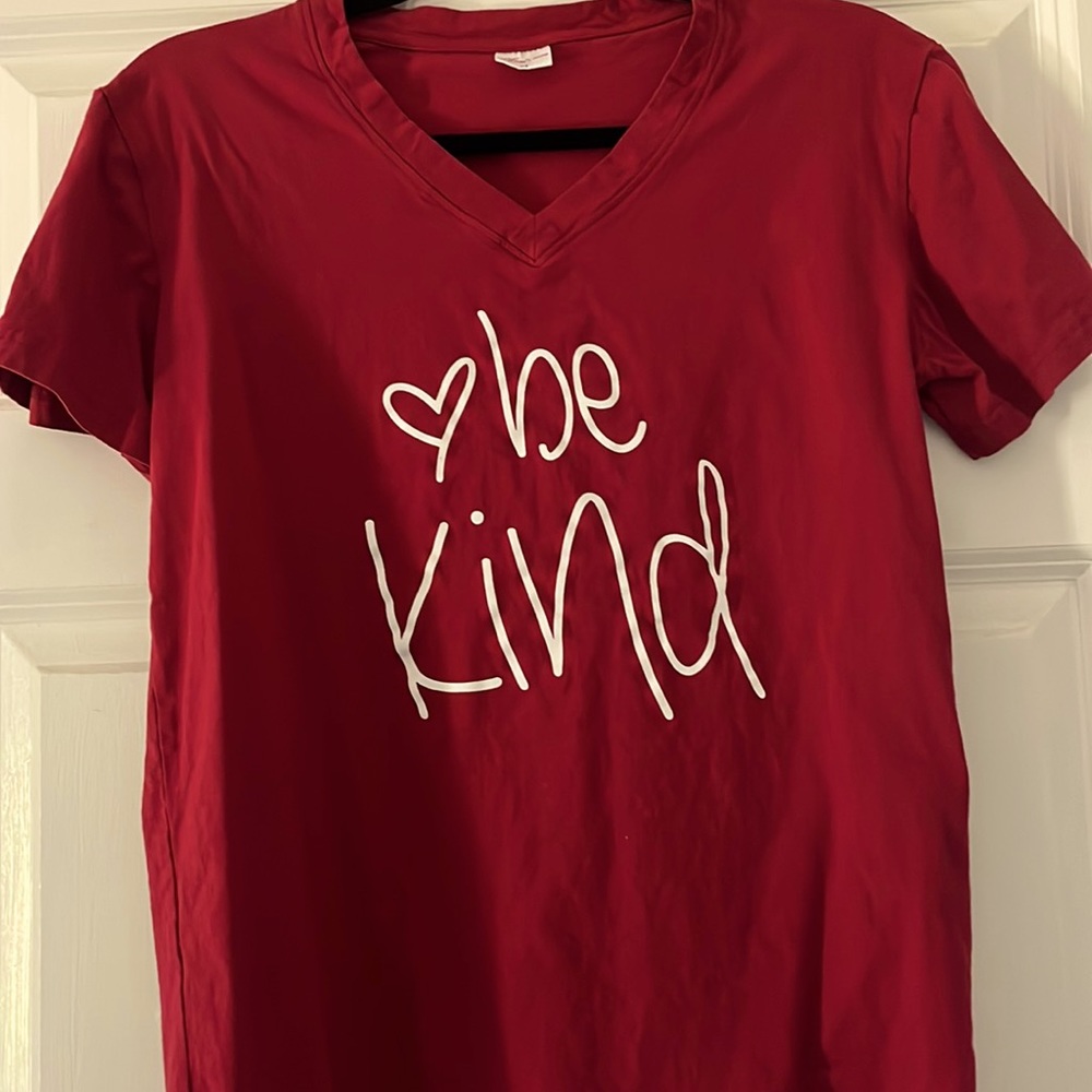 Mom’s Care - Be Kind Tshirt